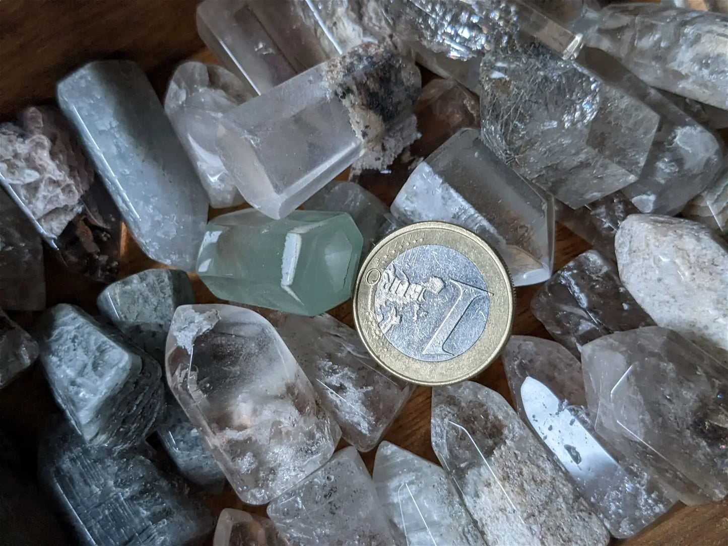 1 petite pointe lodolite quartz ou à inclusions - Aurore Lune