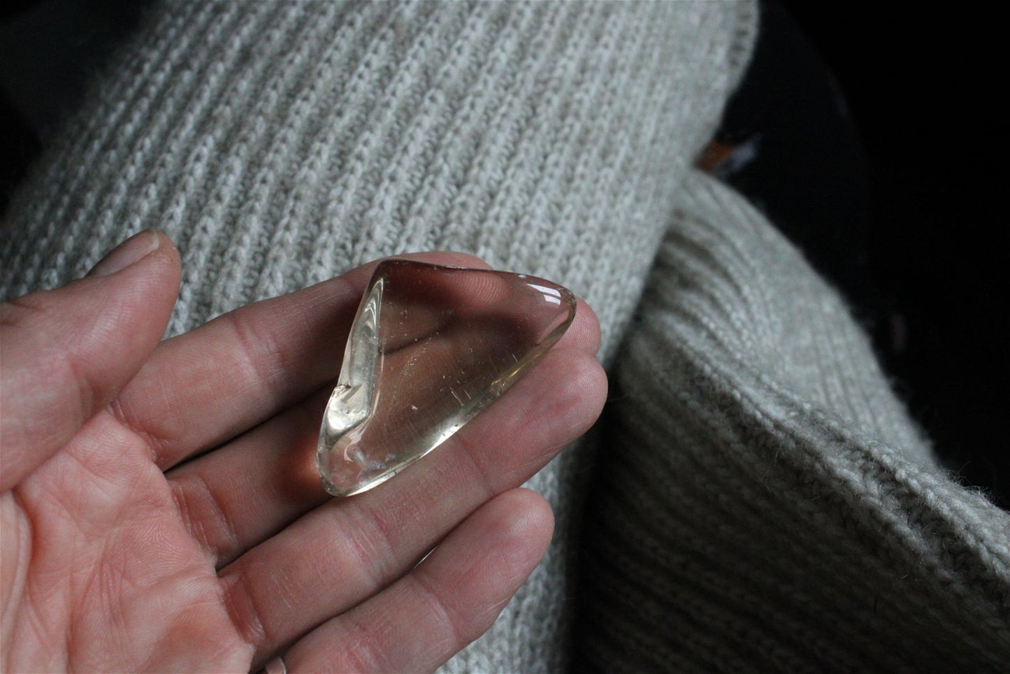 1 pierre roulée de quartz citrine 5 cm - Aurore Lune