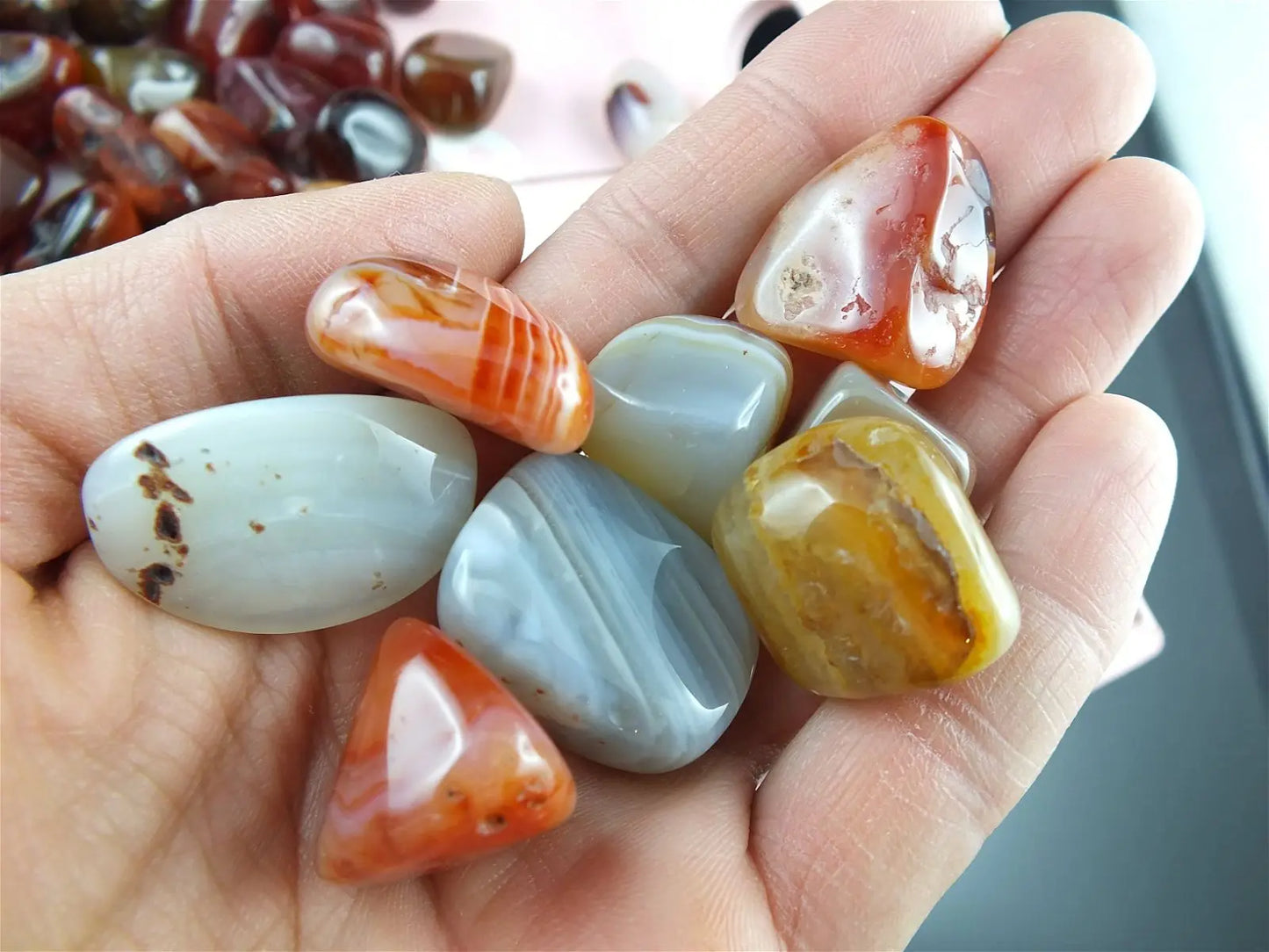 1 pierre roulée en agate - Aurore Lune