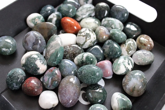 1 pierre roulée en agate mousse - Aurore Lune