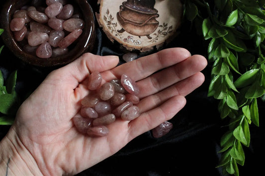 1 pierre roulée en aventurine rouge - Aurore Lune