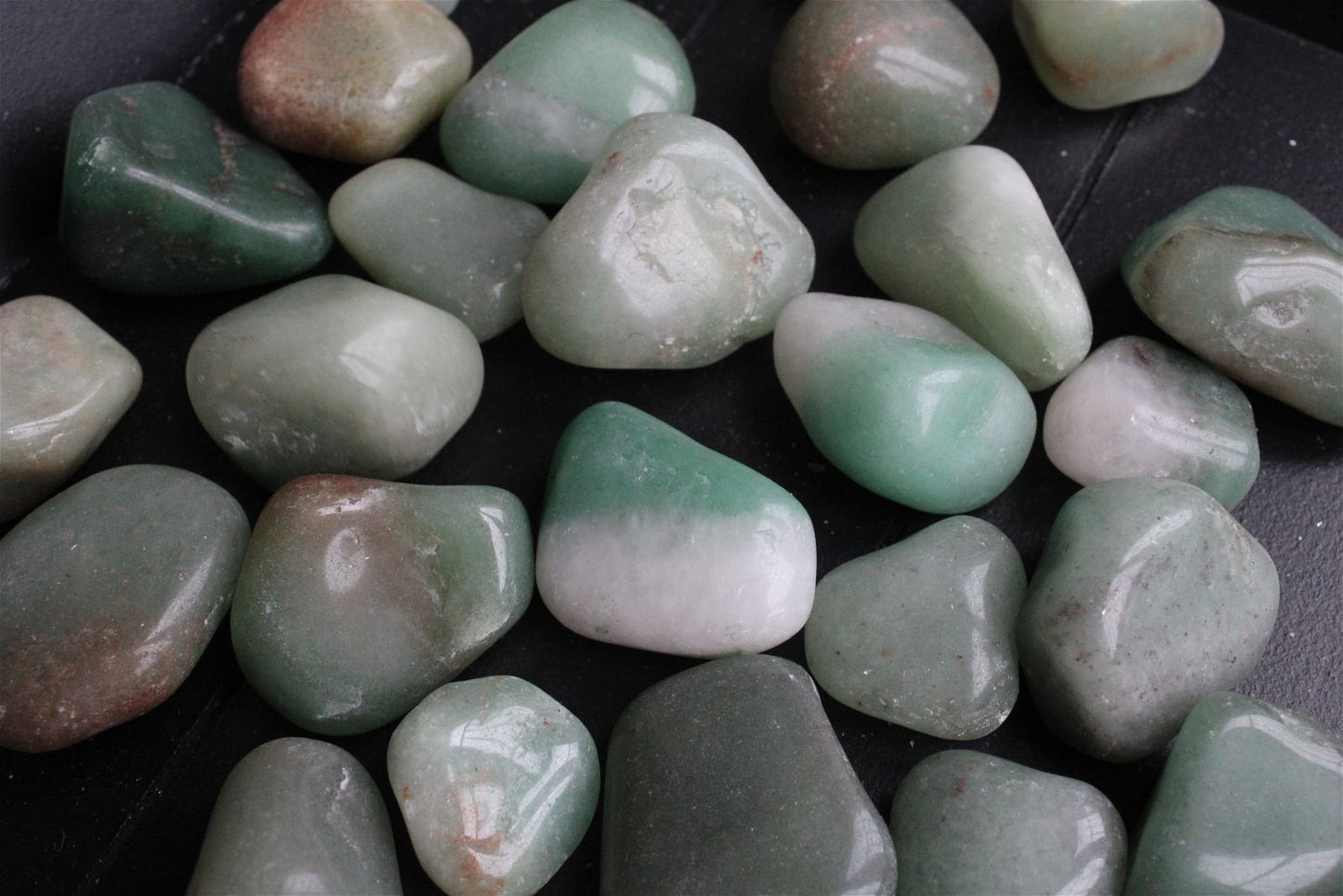 1 pierre roulée en aventurine verte - Aurore Lune