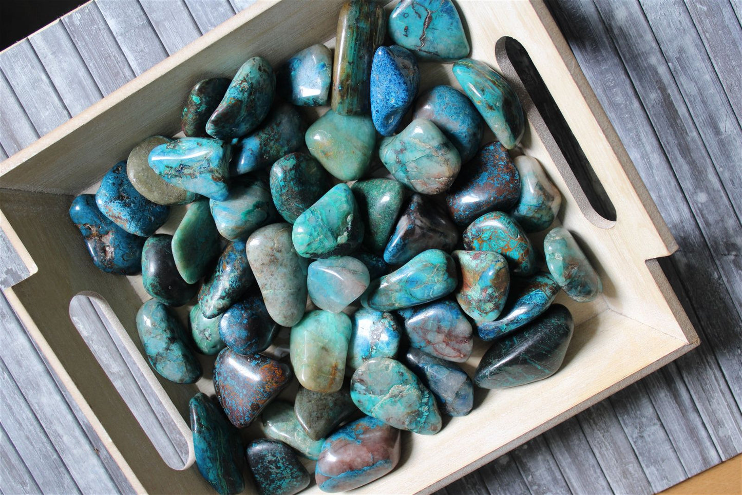 1 pierre roulée en chrysocolle shattuckite - Aurore Lune
