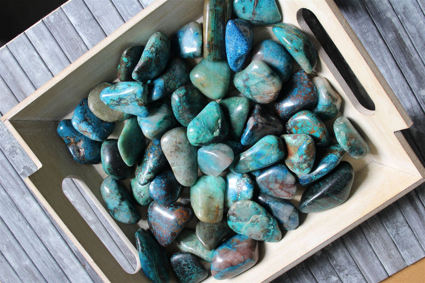 1 pierre roulée en chrysocolle shattuckite - Aurore Lune