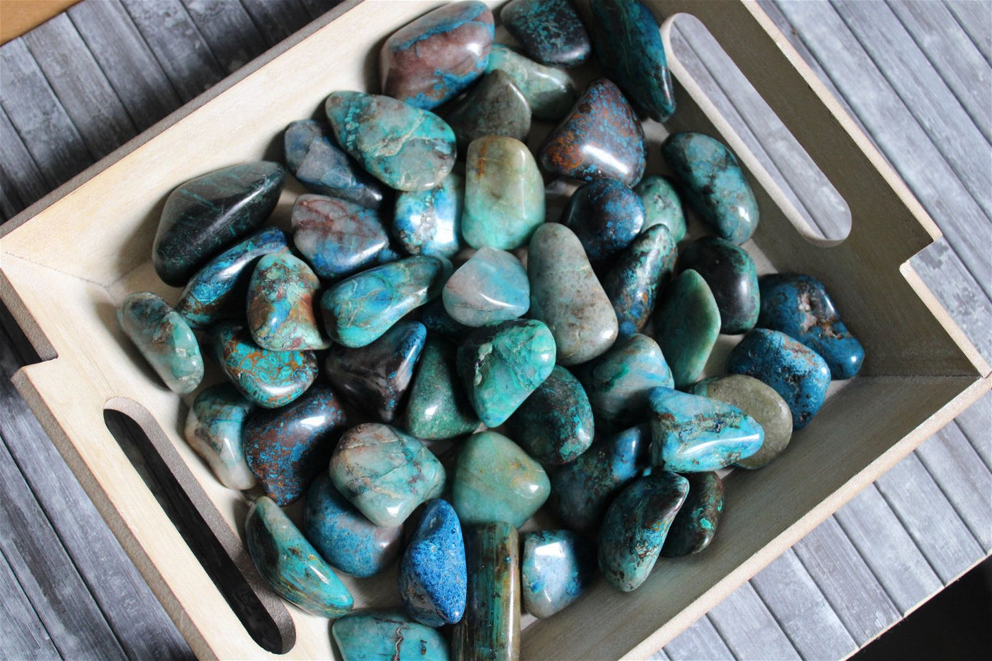 1 pierre roulée en chrysocolle shattuckite - Aurore Lune