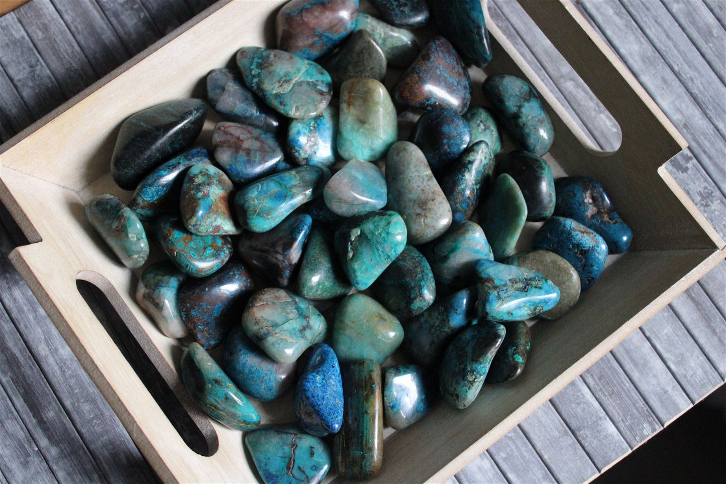 1 pierre roulée en chrysocolle shattuckite - Aurore Lune