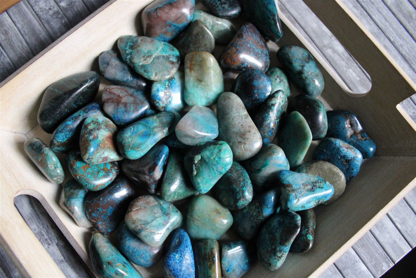 1 pierre roulée en chrysocolle shattuckite - Aurore Lune