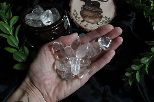 1 pierre roulée en cristal de roche - Aurore Lune