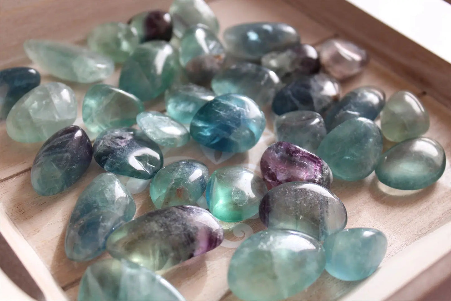 1 pierre roulée en fluorite - Aurore Lune