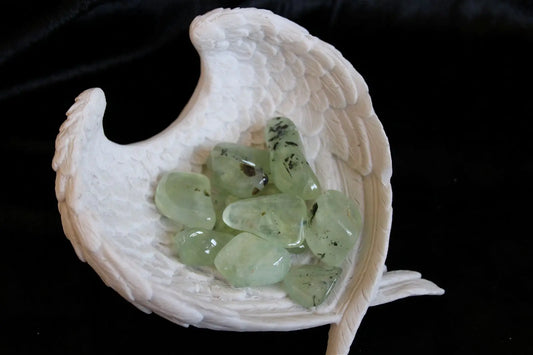 1 pierre roulée en prehnite - Aurore Lune