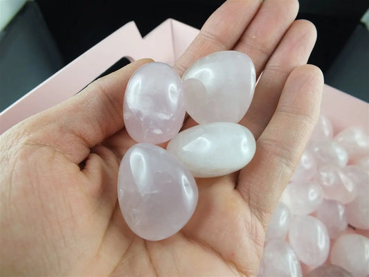 1 pierre roulée en quartz rose 2-3 cm - Aurore Lune