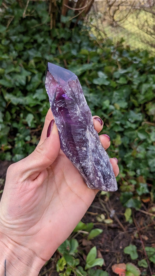 1 pointe brute d'améthyste 15 cm - Aurore Lune