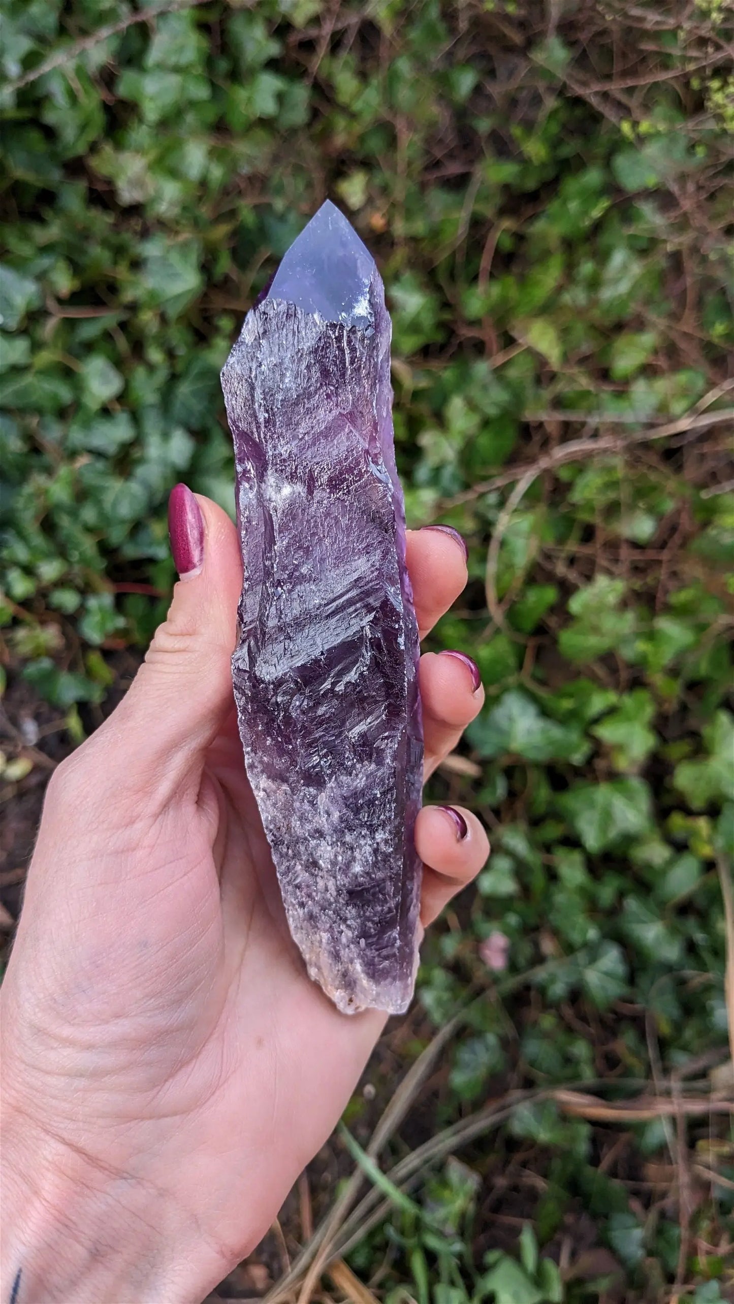 1 pointe brute d'améthyste 16 cm - Aurore Lune