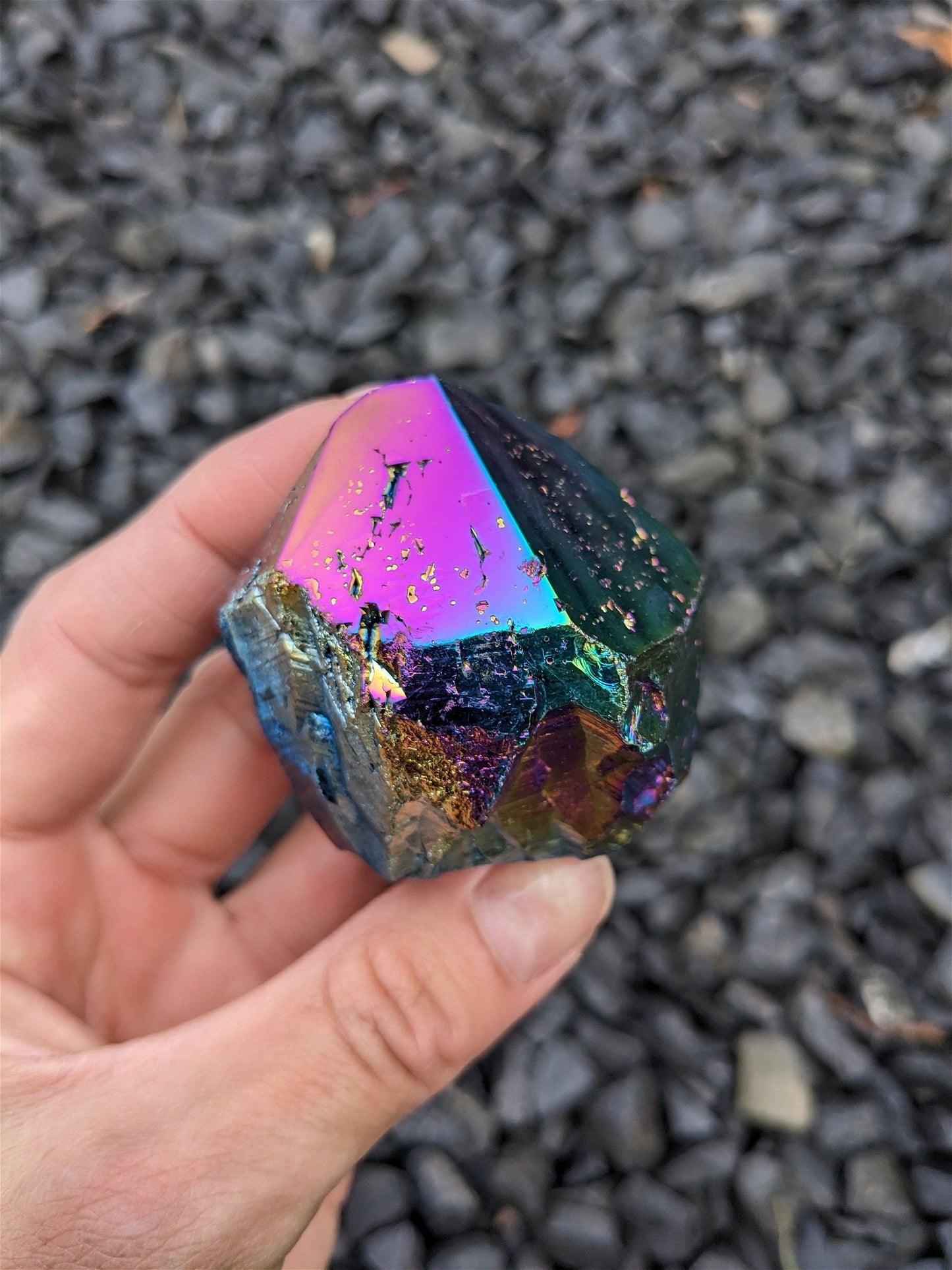 1 pointe cristal de roche RAINBOW AURA - Aurore Lune