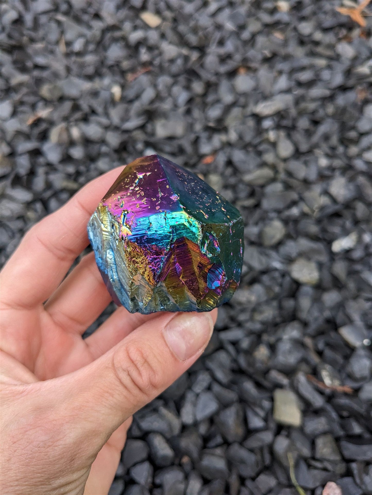 1 pointe cristal de roche RAINBOW AURA - Aurore Lune