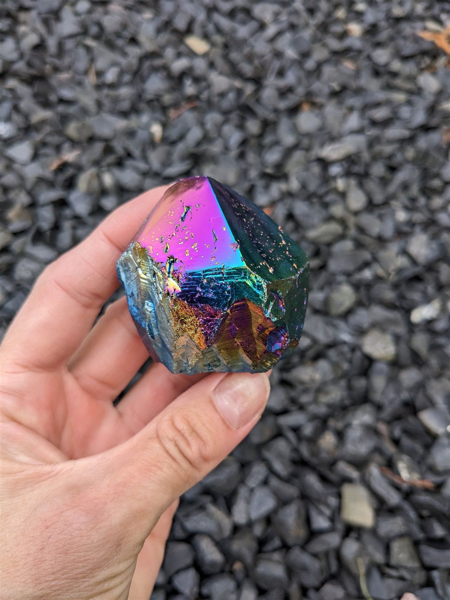 1 pointe cristal de roche RAINBOW AURA - Aurore Lune
