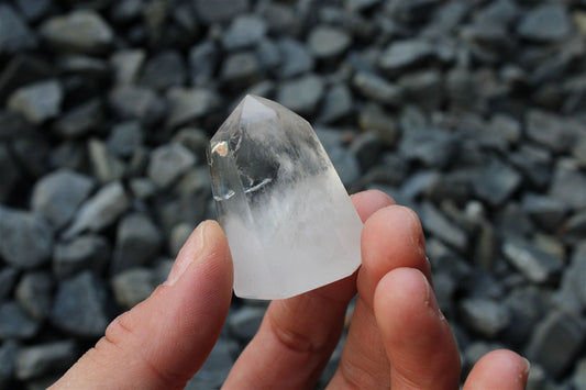 1 pointe de cristal de roche *A* - Aurore Lune
