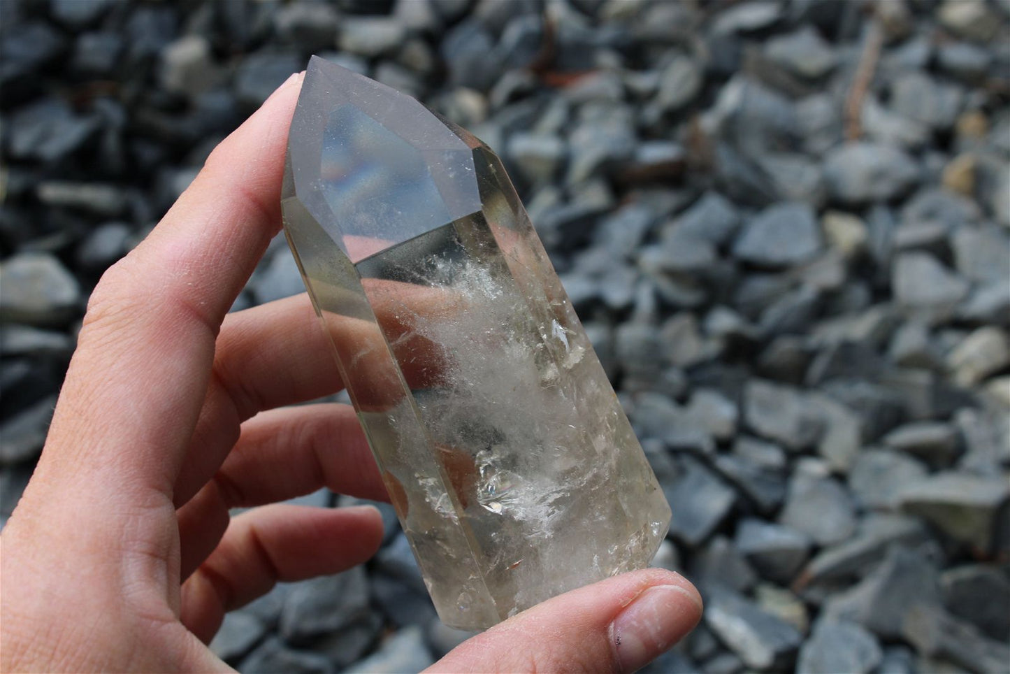 1 pointe de cristal de roche *B* - Aurore Lune