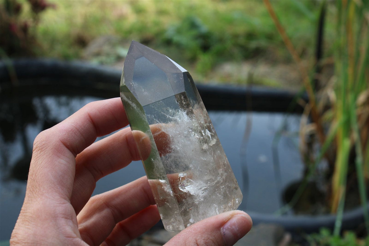 1 pointe de cristal de roche *B* - Aurore Lune