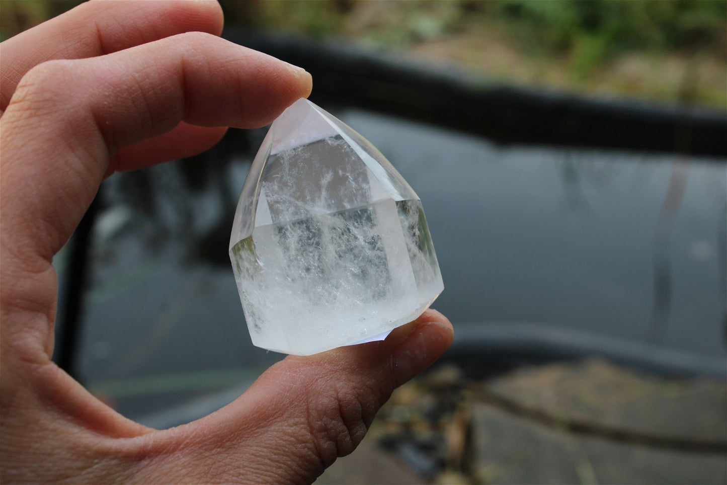 1 pointe de cristal de roche *D* - Aurore Lune