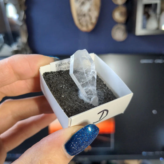 1 quartz à âme conforme à la photo - Aurore Lune