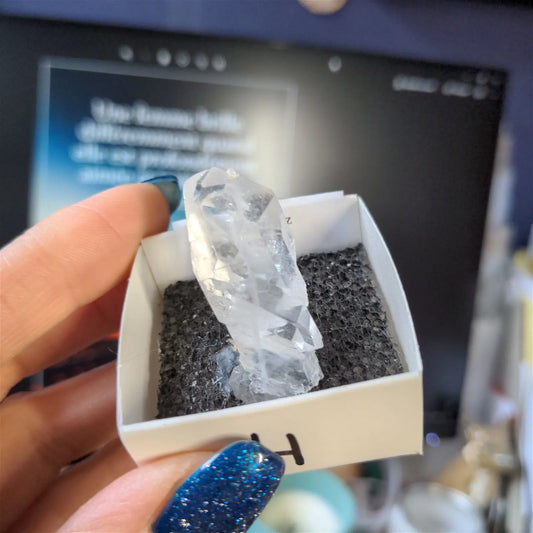 1 quartz à âme conforme à la photo - Aurore Lune