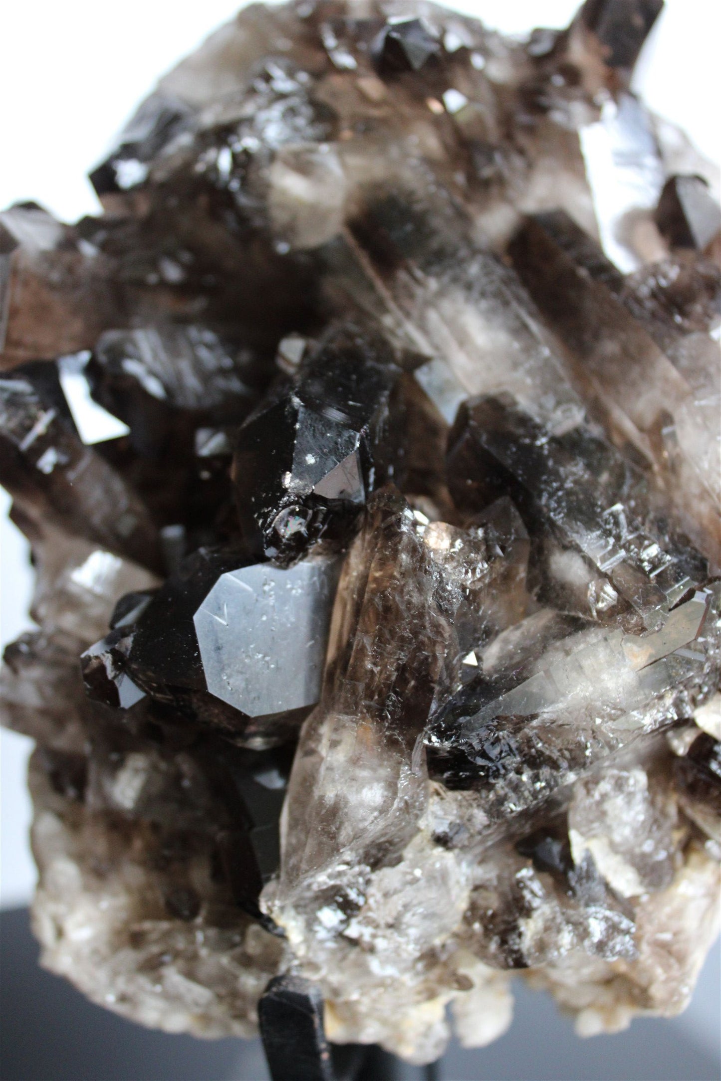 1 quartz fumé ou enfumé sur socle photo contractuelle - Aurore Lune