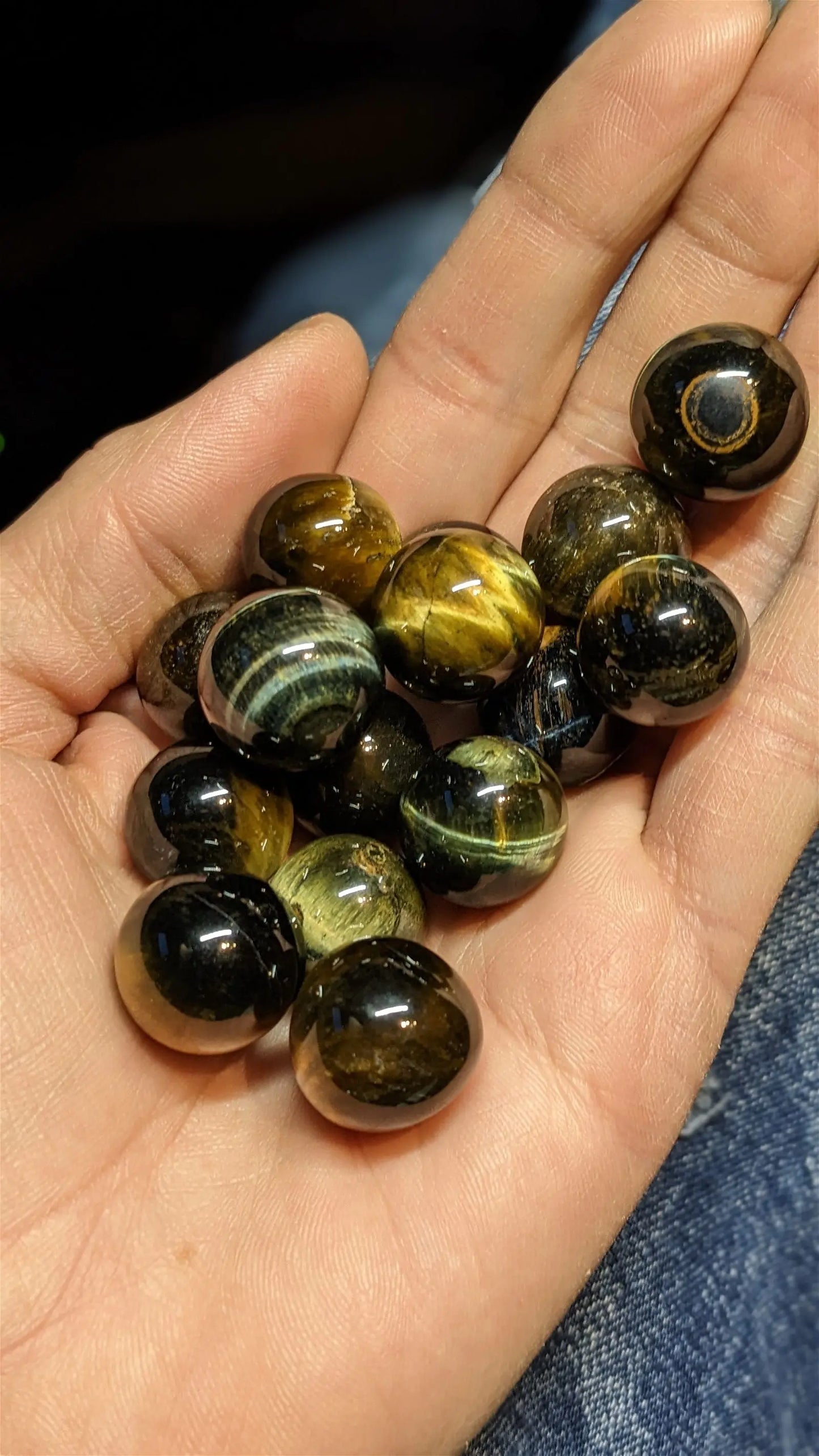 1 sphere 16mm en oeil de faucon ou pierre d'Horus - Aurore Lune