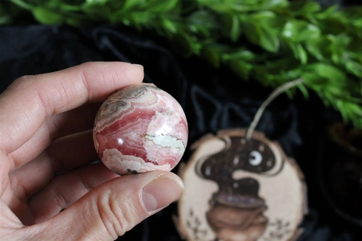 1 sphère en rhodochrosite - Aurore Lune