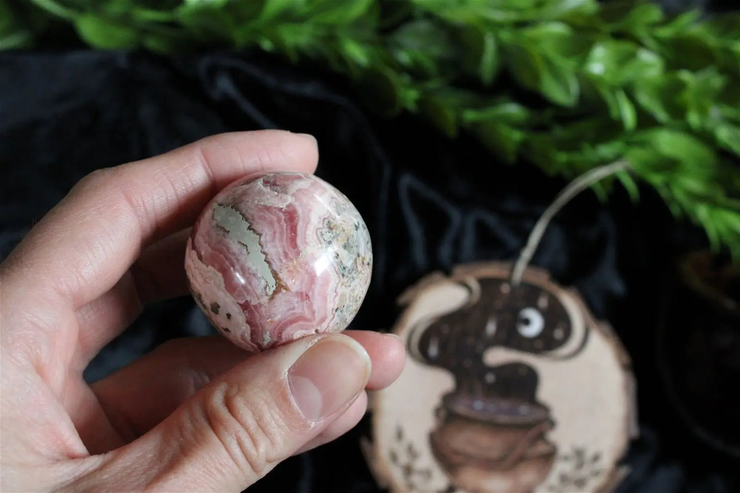 1 sphère en rhodochrosite - Aurore Lune