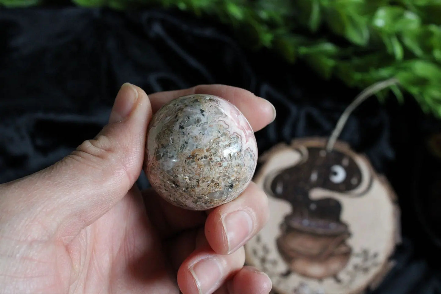 1 sphère en rhodochrosite - Aurore Lune