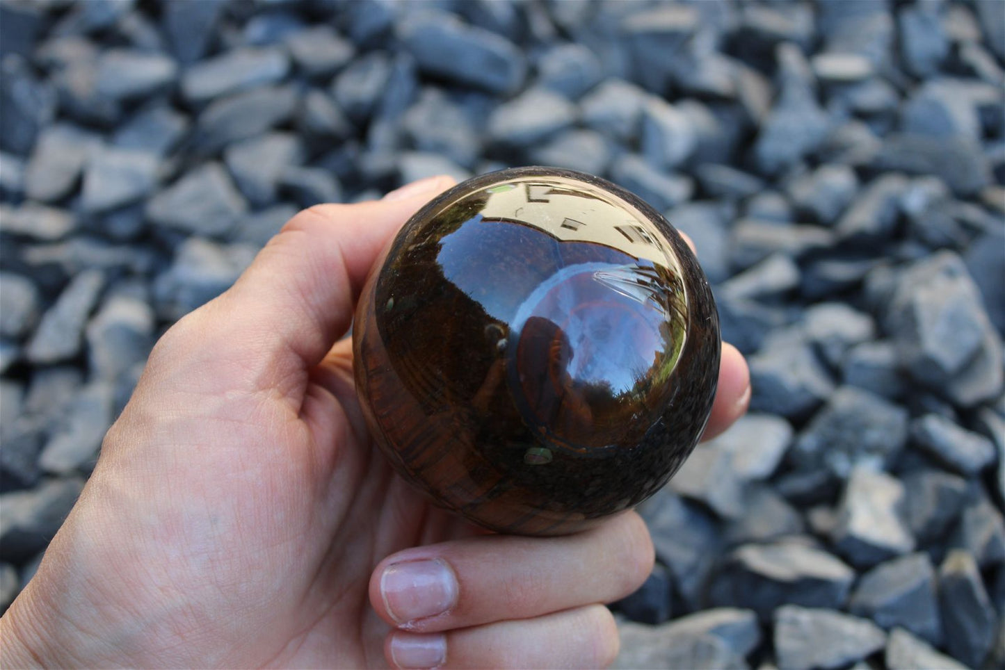 1 sphère oeil de tigre et support bois 6 cm - Aurore Lune