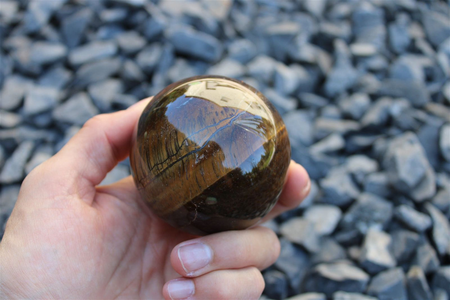 1 sphère oeil de tigre et support bois 6 cm - Aurore Lune