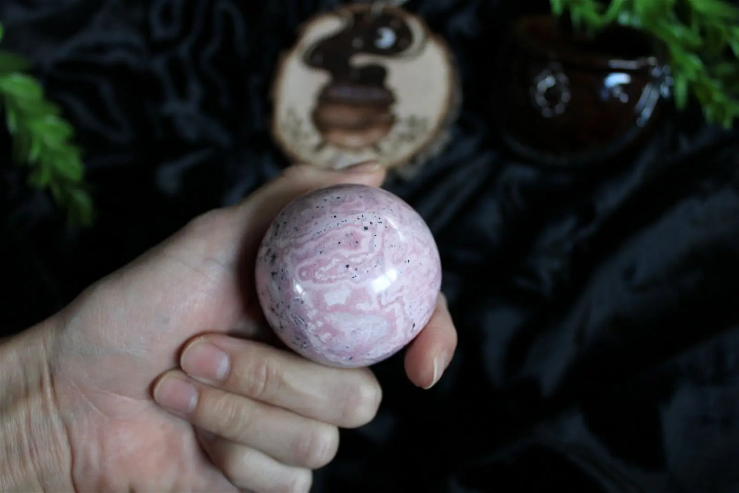 1 sphère rhodochrosite du Pérou 5.4 cm - Aurore Lune
