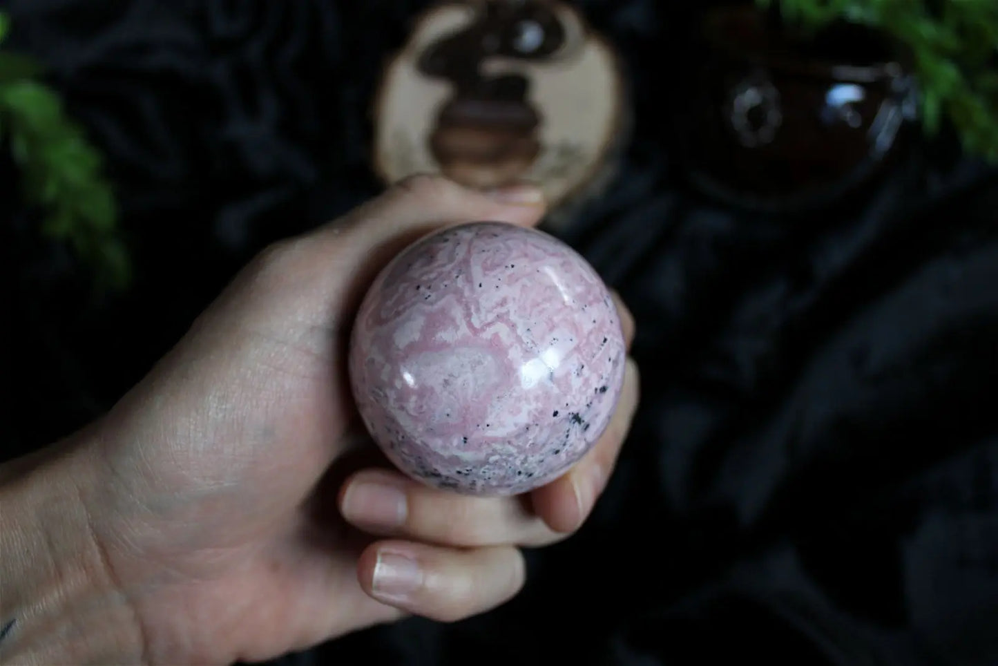 1 sphère rhodochrosite du Pérou 5.4 cm - Aurore Lune