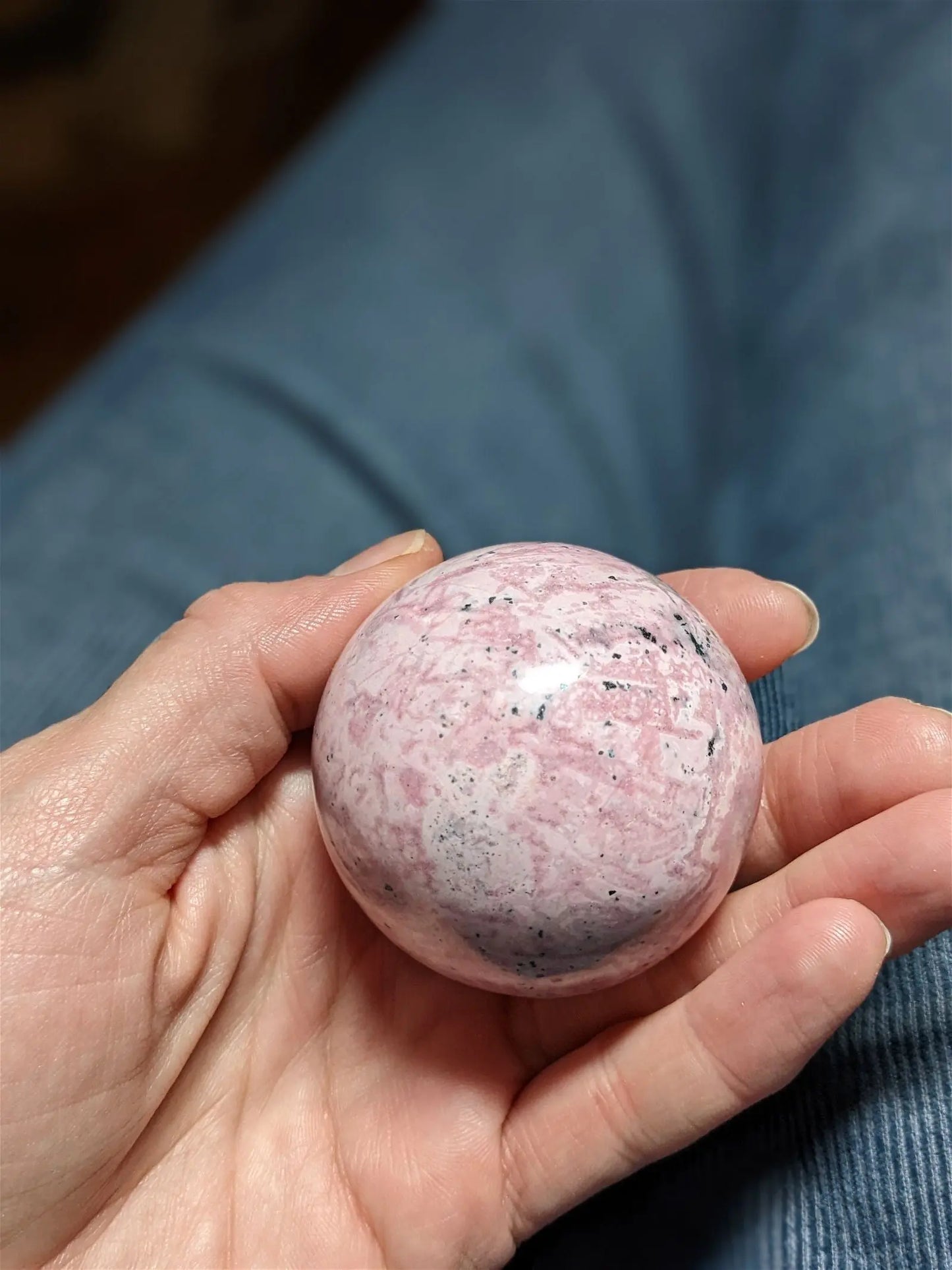 1 sphère rhodochrosite du Pérou 5.4 cm - Aurore Lune