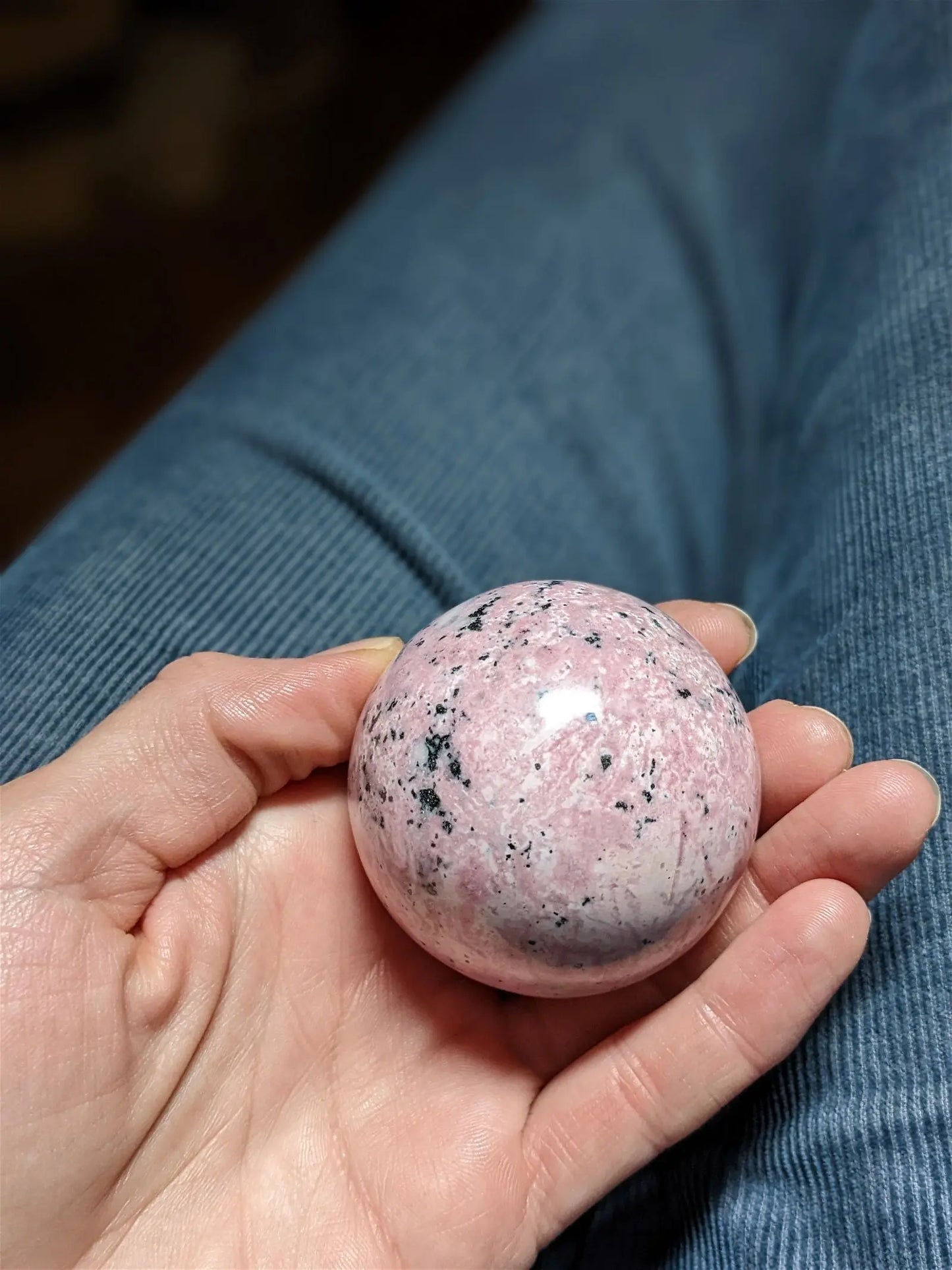 1 sphère rhodochrosite du Pérou 5.4 cm - Aurore Lune