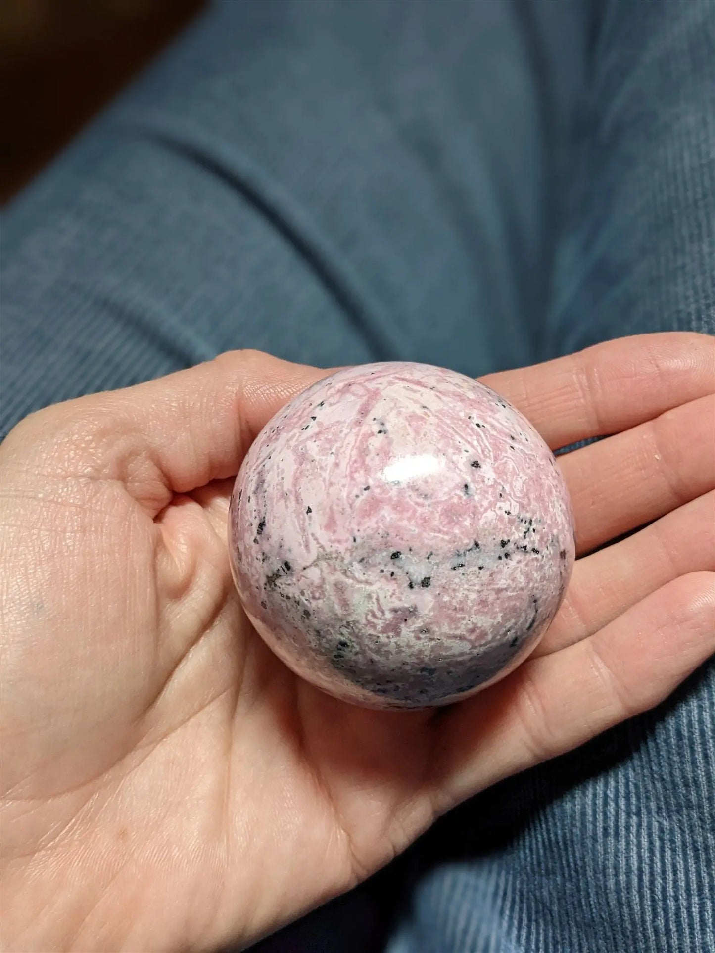 1 sphère rhodochrosite du Pérou 5.4 cm - Aurore Lune