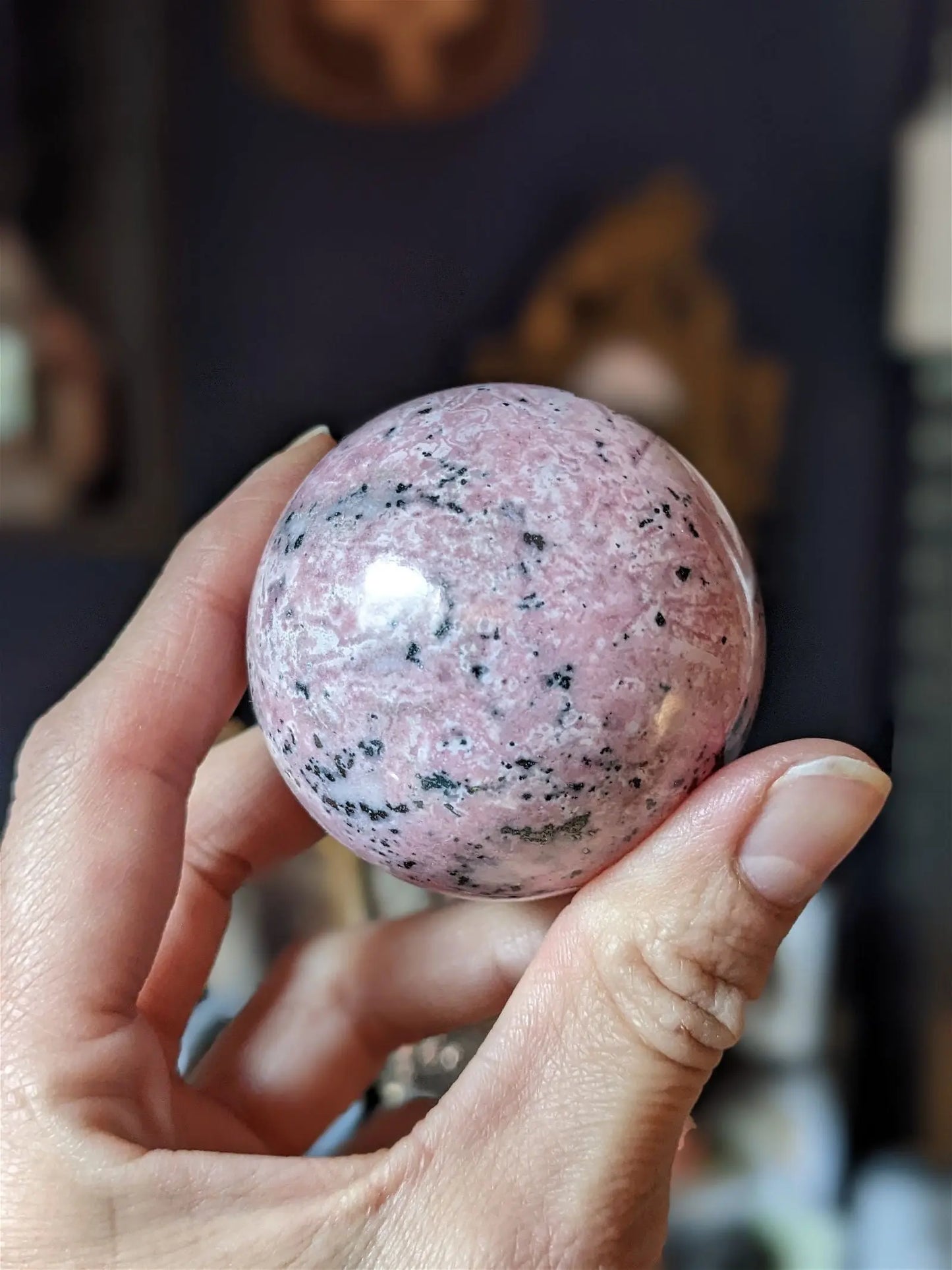 1 sphère rhodochrosite du Pérou 5.4 cm - Aurore Lune