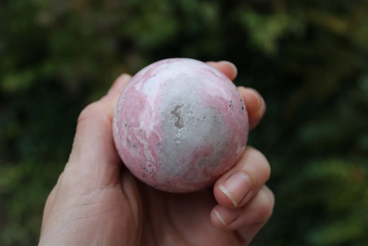 1 sphère rhodochrosite du Pérou 5.5 cm - Aurore Lune