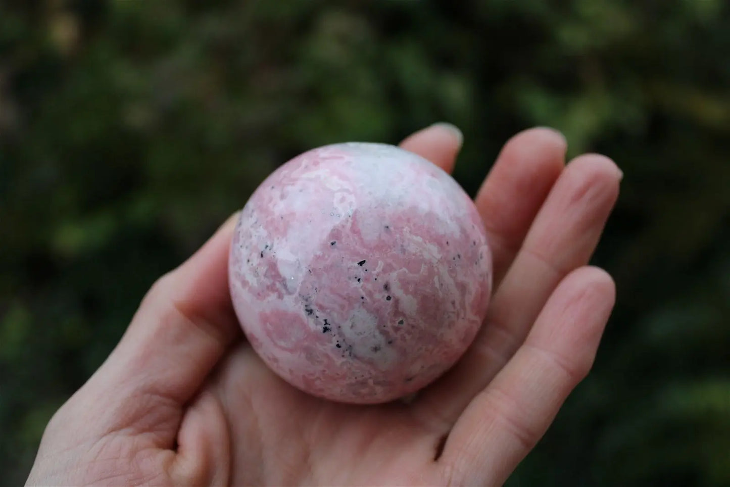 1 sphère rhodochrosite du Pérou 5.5 cm - Aurore Lune