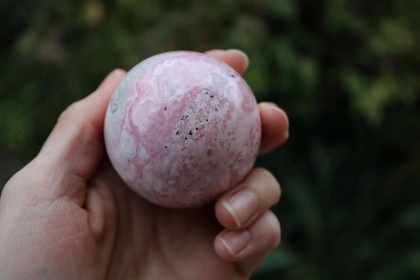 1 sphère rhodochrosite du Pérou 5.5 cm - Aurore Lune