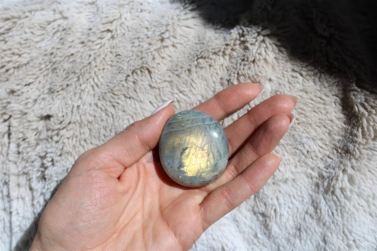 ALEATOIRE Grand Galet de labradorite "nuageux à reflets" - Aurore Lune