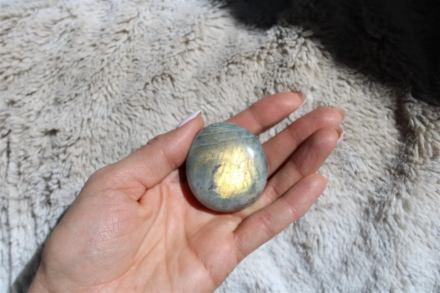 ALEATOIRE Grand Galet de labradorite "nuageux à reflets" - Aurore Lune