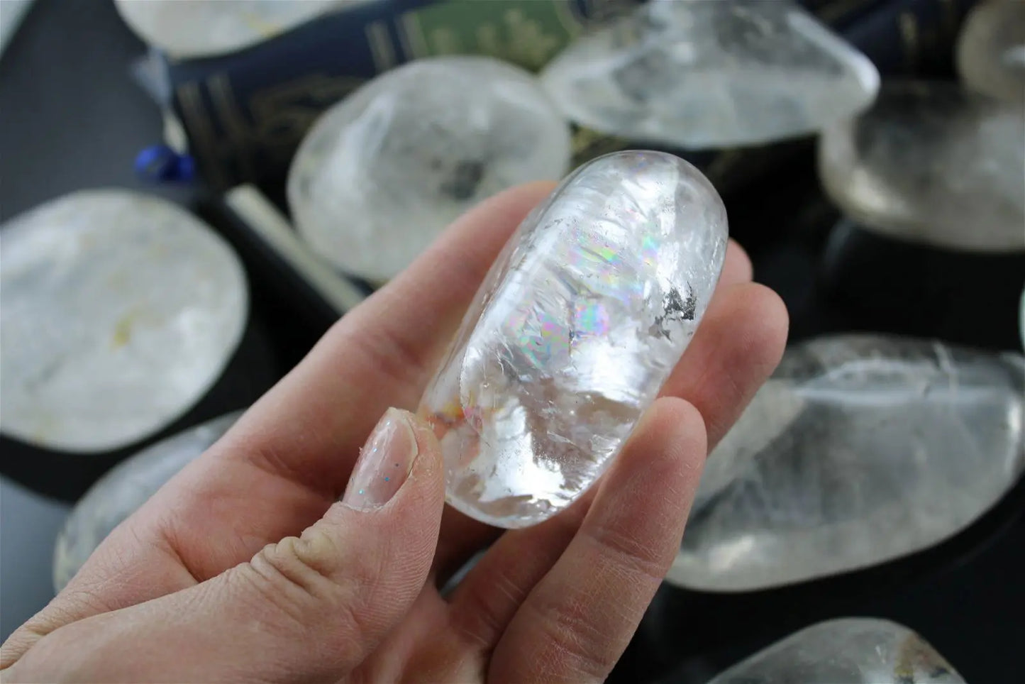 AU CHOIX Gros galet en cristal de roche COLIS - Aurore Lune
