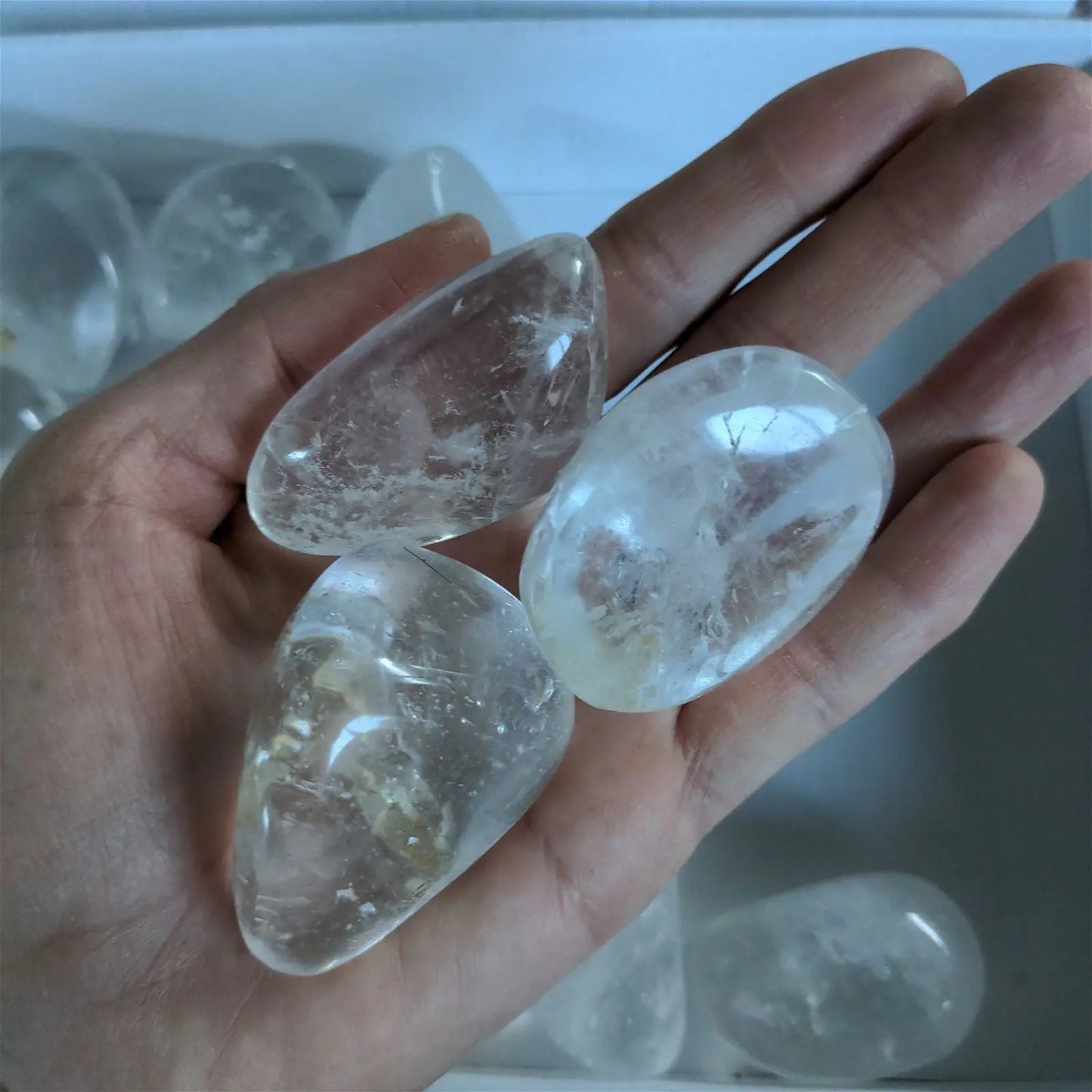 AU CHOIX Gros galet en cristal de roche COLIS - Aurore Lune