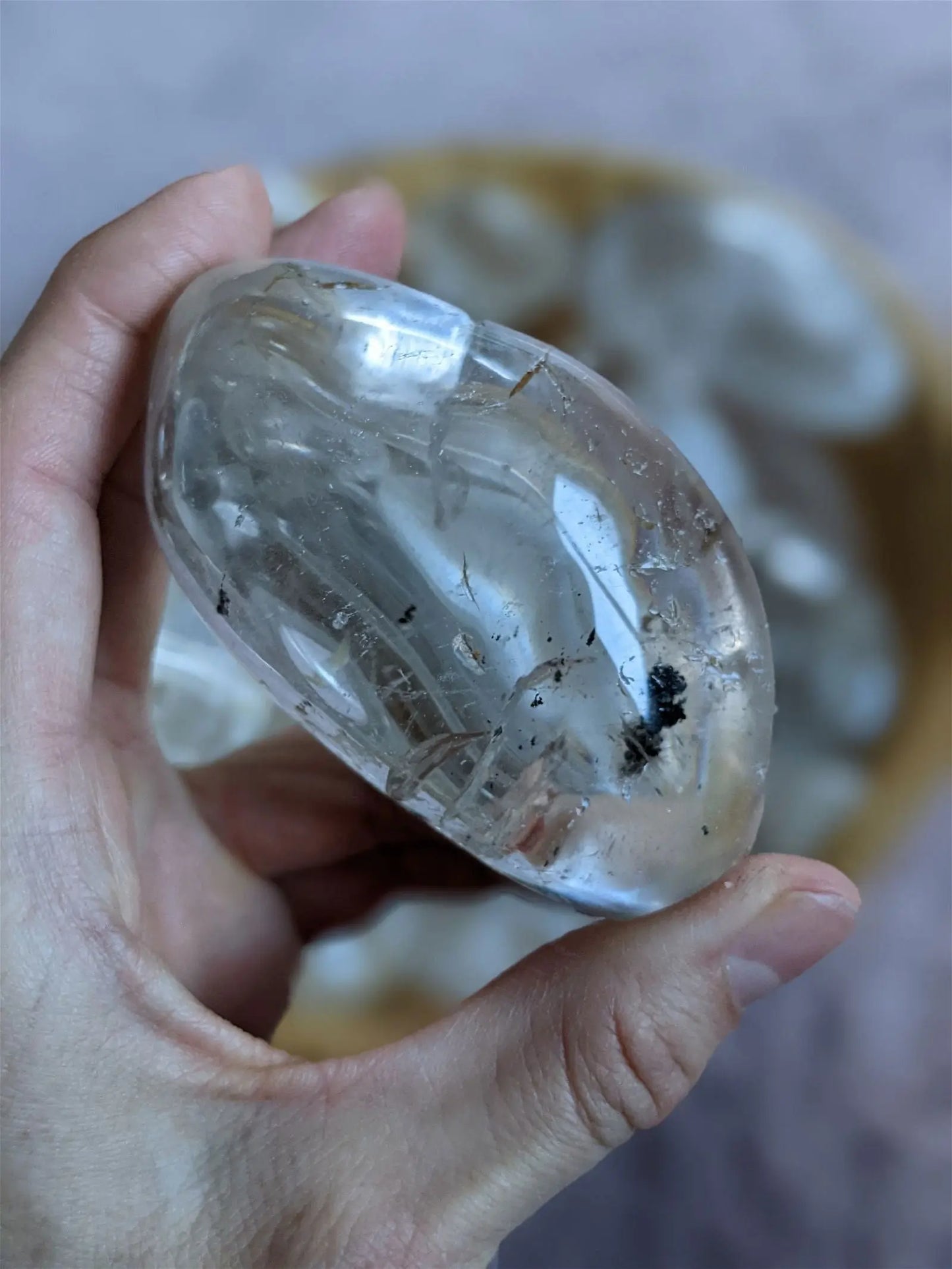 AU CHOIX Gros galet en cristal de roche COLIS - Aurore Lune