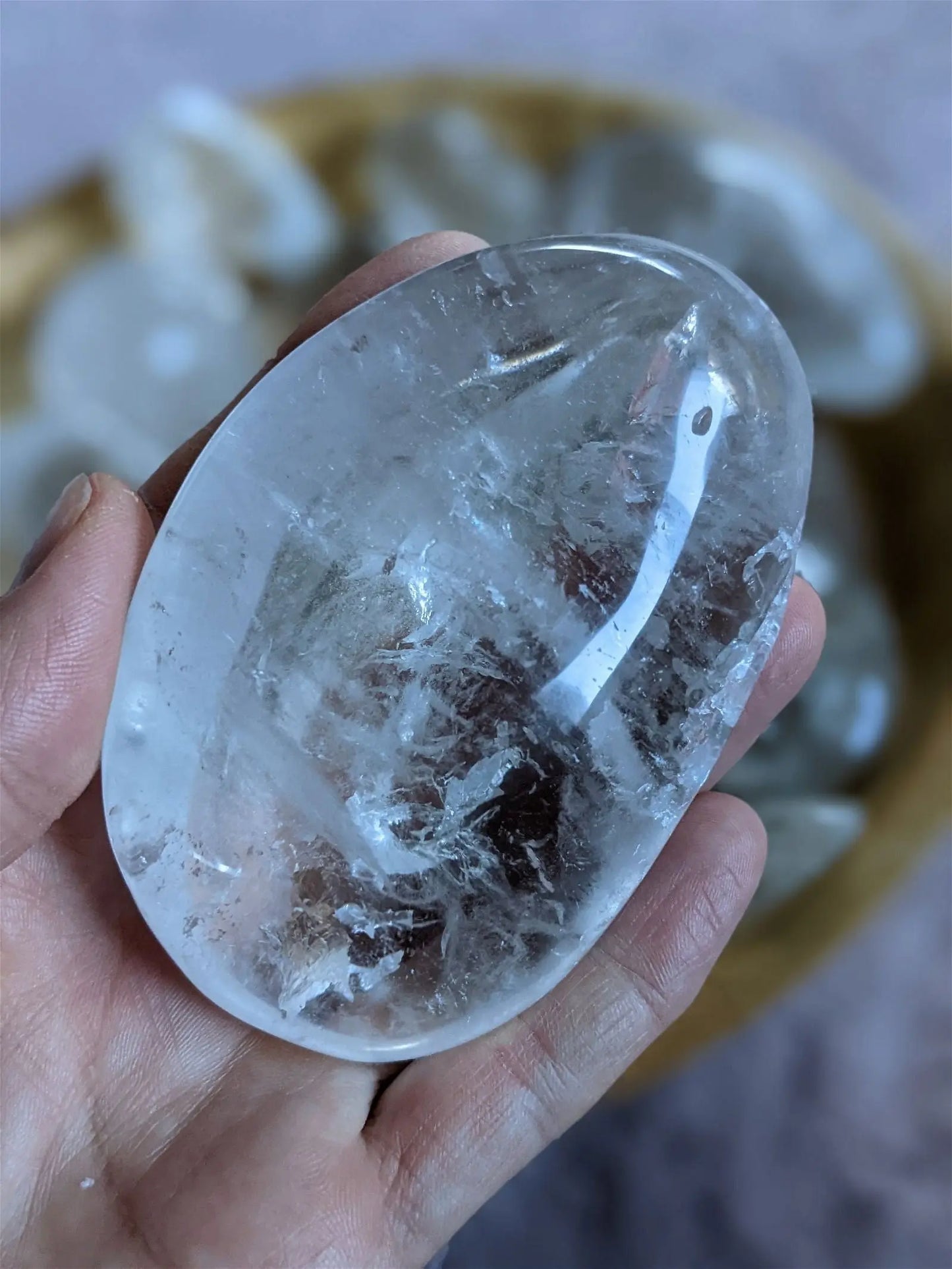AU CHOIX Gros galet en cristal de roche COLIS - Aurore Lune