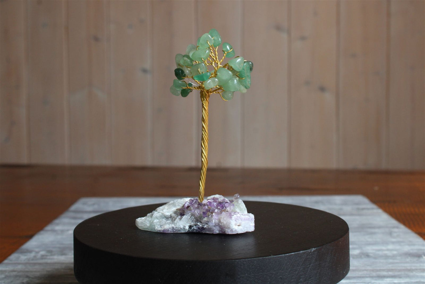 Arbre aventurine verte sur socle en fluorite et améthystes collées - Aurore Lune