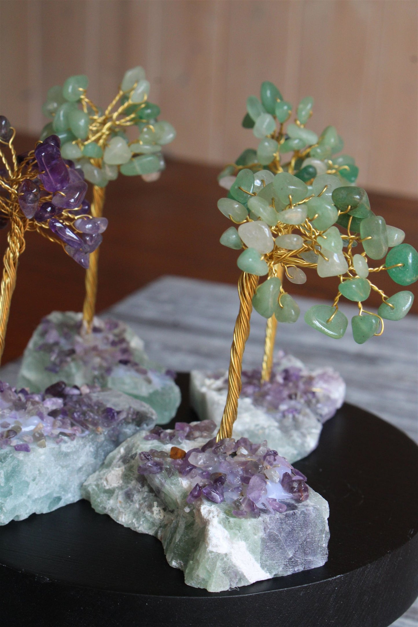 Arbre aventurine verte sur socle en fluorite et améthystes collées - Aurore Lune